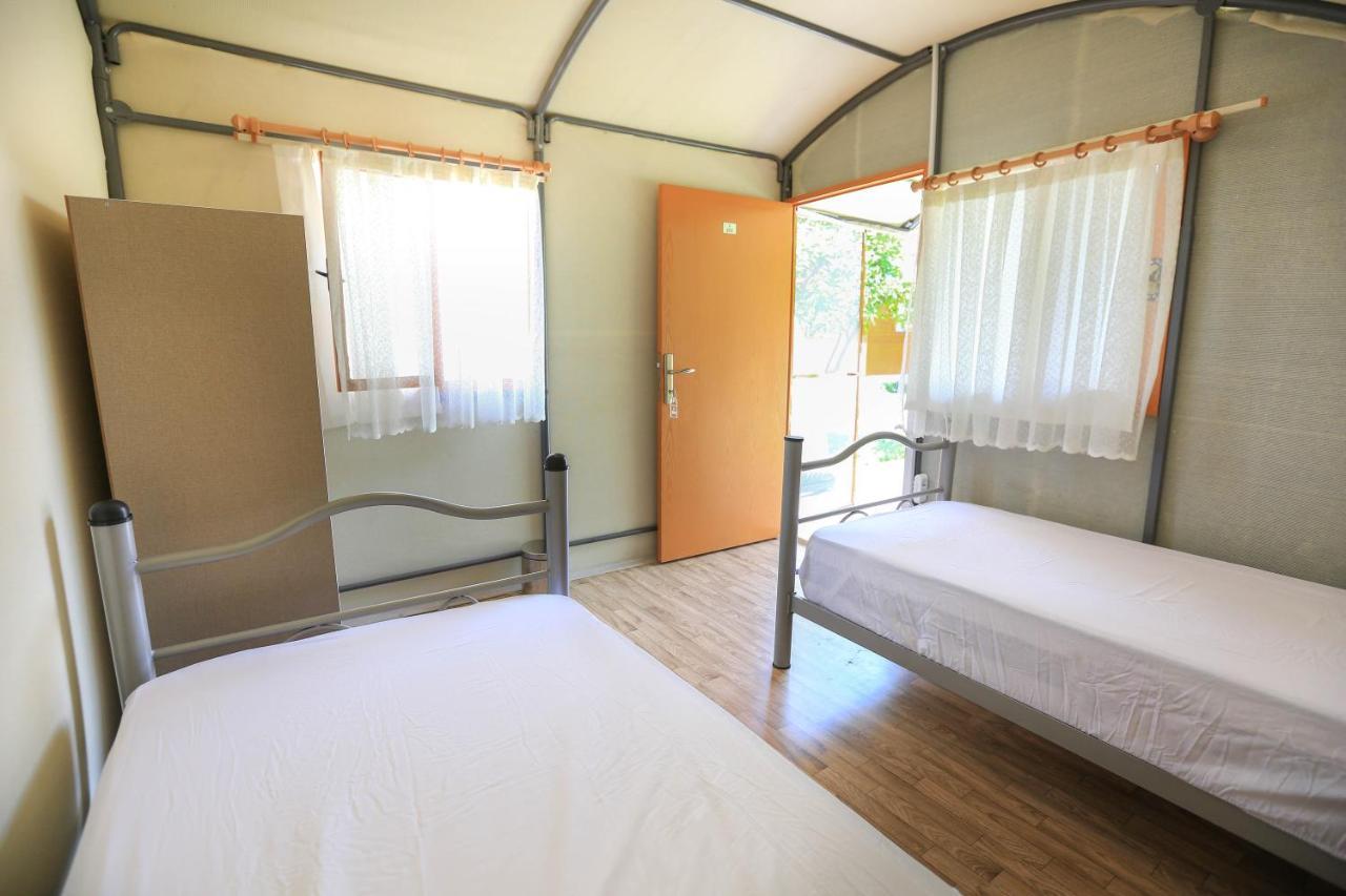 Merry Bungalow & Tent Cirali Exterior photo