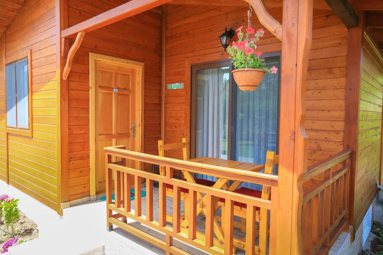 Merry Bungalow & Tent Cirali Exterior photo